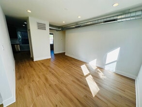 5504 N Kimball Ave in Chicago, IL - Foto de edificio - Building Photo