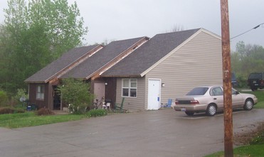 1260 Green Valley Dr in Heath, OH - Building Photo - Building Photo