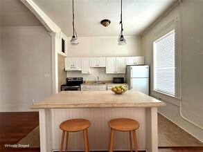 102 S Houston St in Wharton, TX - Building Photo - Building Photo