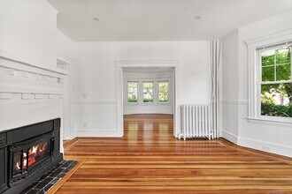 279 E Squantum St in Quincy, MA - Building Photo - Building Photo