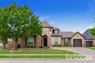 108 Mckinley Dr in Burleson, TX - Building Photo