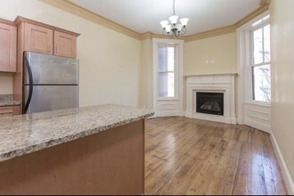 263 Newbury St, Unit 2 in Boston, MA - Building Photo - Building Photo