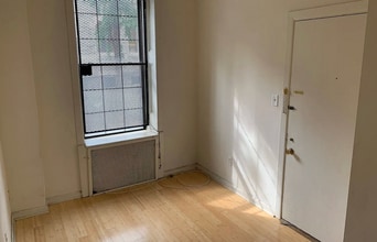 313 S 18th St in Philadelphia, PA - Building Photo - Building Photo