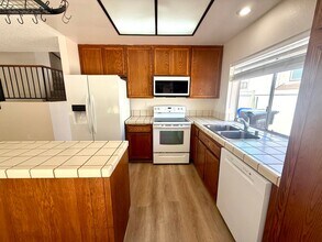 13549 Hike Ln in San Diego, CA - Building Photo - Building Photo