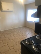 4459 E Weldon Ave in Fresno, CA - Building Photo - Building Photo