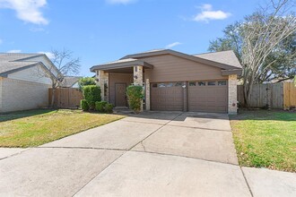 2306 Planters Row in Sugar Land, TX - Building Photo - Building Photo