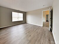 7312 Glendale Dr photo'