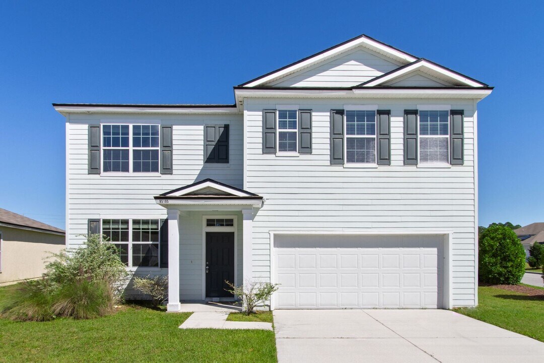 95105 Timberlake Dr in Fernandina Beach, FL - Building Photo