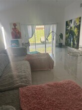 15963 SW 82nd St in Miami, FL - Building Photo - Building Photo