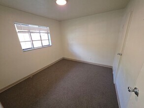 510 E Pittsburgh McKeesport Blvd in North Versailles, PA - Foto de edificio - Building Photo