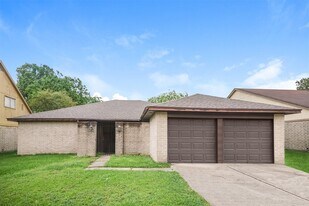 11422 Milners Point Dr in Houston, TX - Building Photo