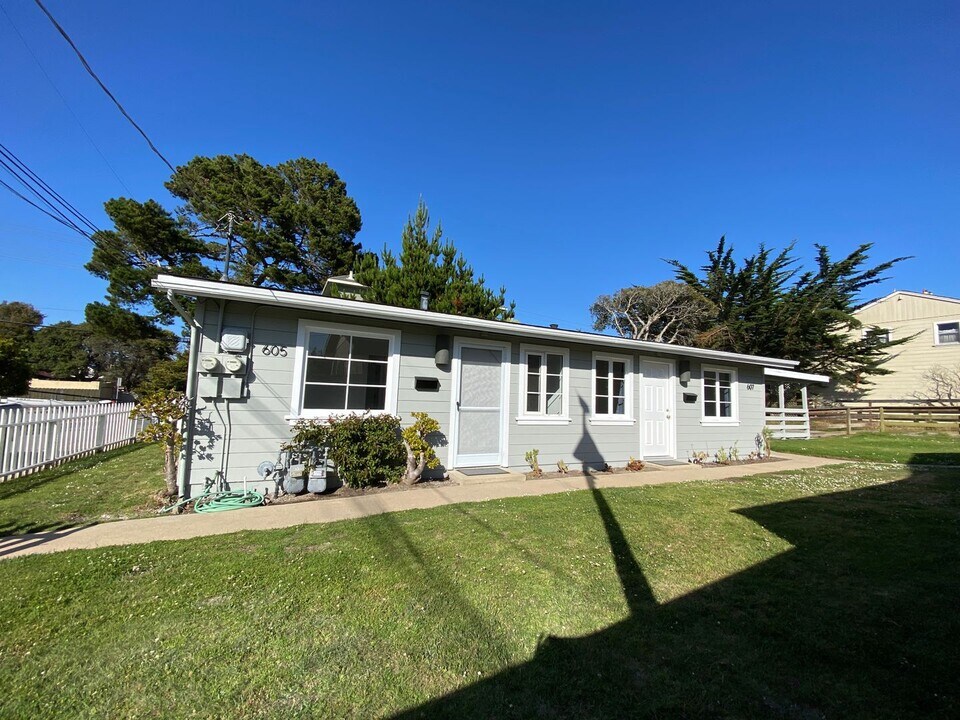 607 2nd St in Pacific Grove, CA - Building Photo