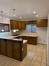 2225 E Tyler Ave in Fresno, CA - Foto de edificio - Building Photo