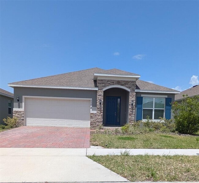 property at 1174 Fox Hedge Ln