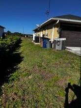 738 Andover Ave S in Lehigh Acres, FL - Building Photo - Building Photo