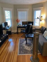 67 Easton St, Unit #3 in Boston, MA - Building Photo - Building Photo