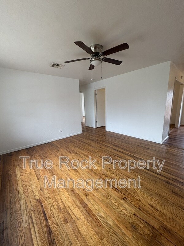 403 S Hillcrest St in Ada, OK - Building Photo - Building Photo