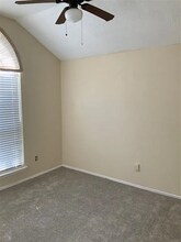 624 Beatty Dr in Grand Prairie, TX - Building Photo - Building Photo