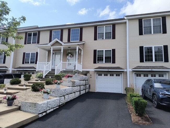 28 Owens Dr in Swanzey, NH - Building Photo - Building Photo