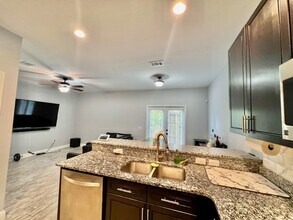 2100 Pomegranate Ct in Fort Walton Beach, FL - Building Photo - Building Photo