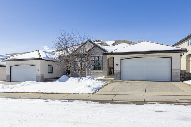 130 Hidden Valley NW in Calgary, AB - Building Photo - Primary Photo