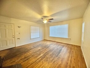 1027 Warner St in Chico, CA - Building Photo - Building Photo