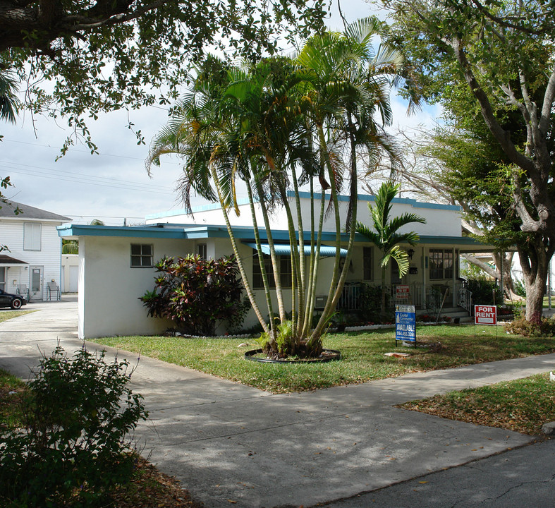 1840 Monroe St in Hollywood, FL - Building Photo