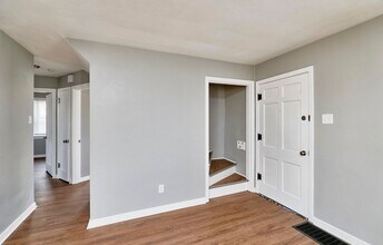 8601 Belhaven Dr in St. Louis, MO - Building Photo - Building Photo