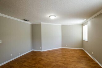 9326 NW 8th Cir in Plantation, FL - Building Photo - Building Photo
