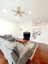 3516 Bellaire Blvd in Houston, TX - Building Photo - Building Photo
