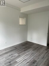 9 Magdalan Cres in Richmond Hill, ON - Building Photo - Building Photo