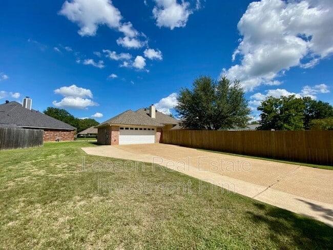 2015 Regent Cir in Bossier City, LA - Building Photo - Building Photo