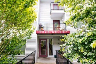 Maple Leaf Residences in Seattle, WA - Building Photo - Building Photo