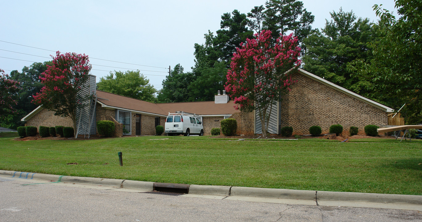 6701 Magnolia Ct in Raleigh, NC - Building Photo