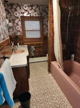 586 Franklin St in Worcester, MA - Building Photo - Building Photo