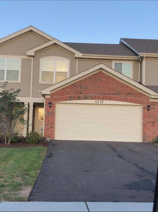 property at 1137 Amber Dr
