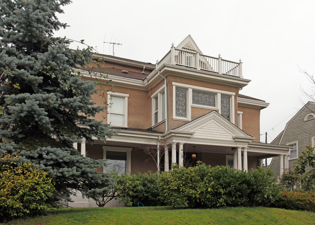 410 S Sheridan Ave in Tacoma, WA - Foto de edificio