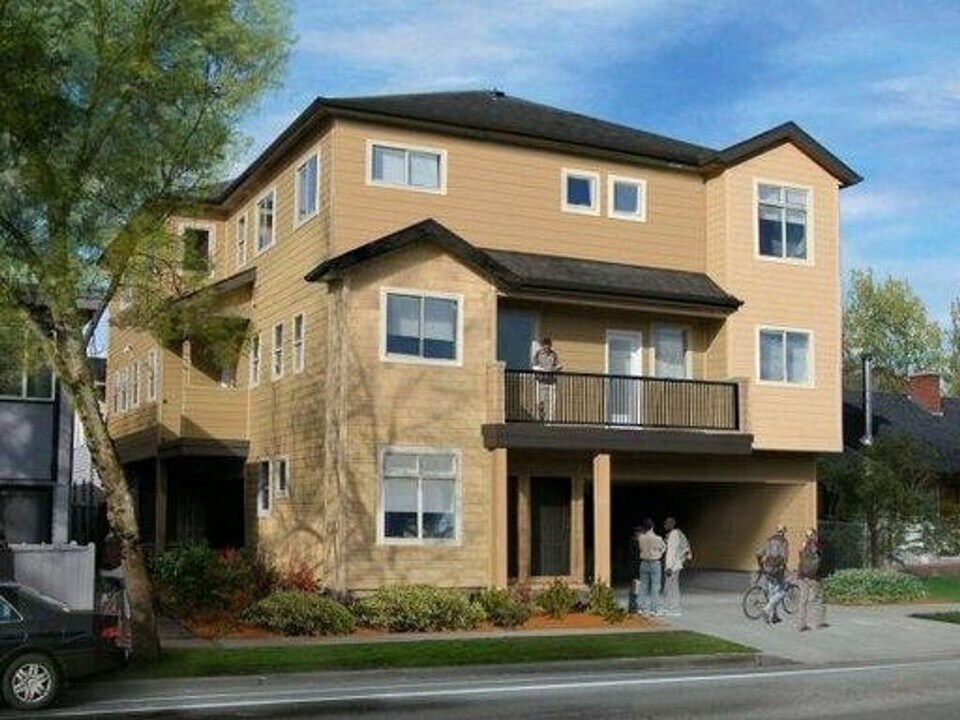 1844 Patterson St in Eugene, OR - Building Photo