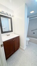 3750 NE 170th St in North Miami Beach, FL - Building Photo - Building Photo