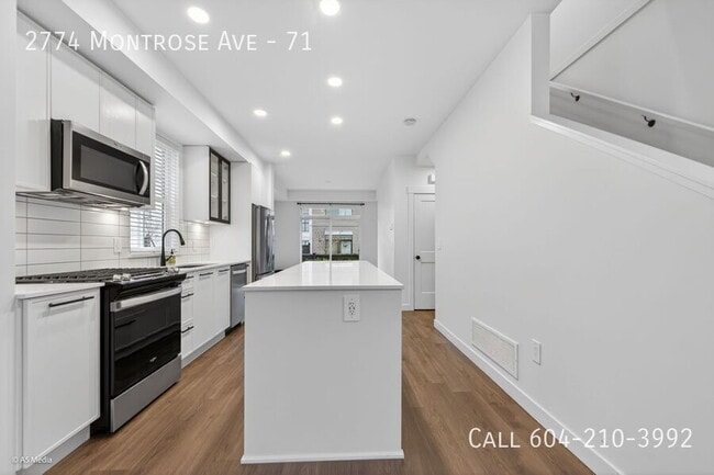 2774 Montrose Ave in Abbotsford, BC - Building Photo - Building Photo