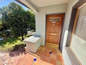 252 Stoakes Ave in San Leandro, CA - Building Photo - Building Photo