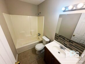 4852 Lost Colony Ct in Stone Mountain, GA - Building Photo - Building Photo