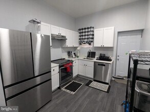 816 N Monroe St in Baltimore, MD - Building Photo - Building Photo