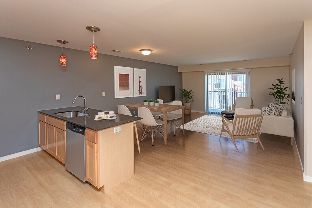 Southpoint Apartments Photo