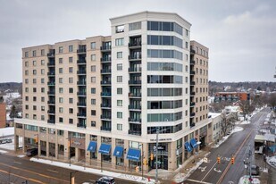 111 N Ashley St in Ann Arbor, MI - Building Photo