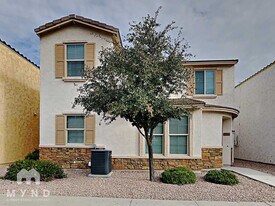 17694 W Mandalay Ln in Surprise, AZ - Building Photo