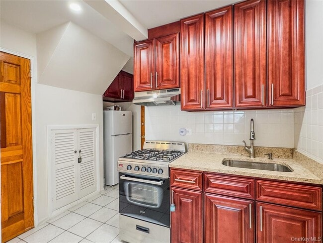 property at 151-17 7th Ave