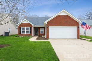 4021 Deer Run Trce in Spring Hill, TN - Building Photo