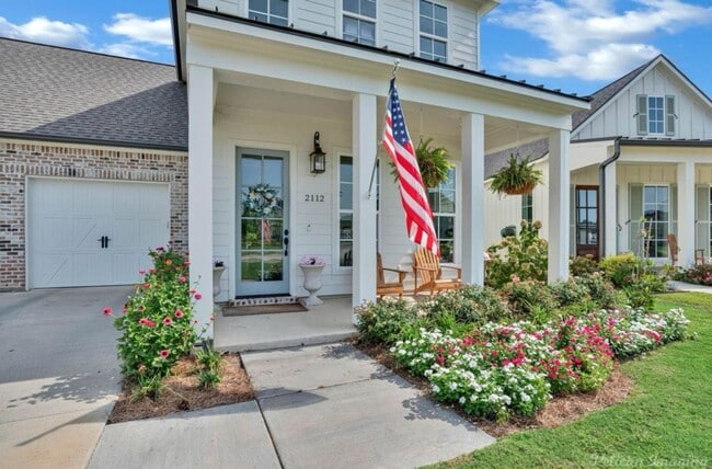 2112 Old Grove Cir in Shreveport, LA - Building Photo - Building Photo