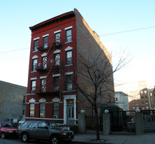 2113 Belmont Ave Apartments